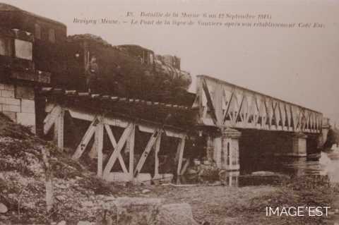 Reconstruction d'un pont (Revigny-sur-Ornain)